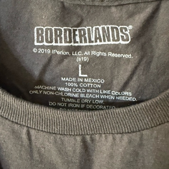 Loot Crate Claptrap Graphic Tee - Picture 4 of 5